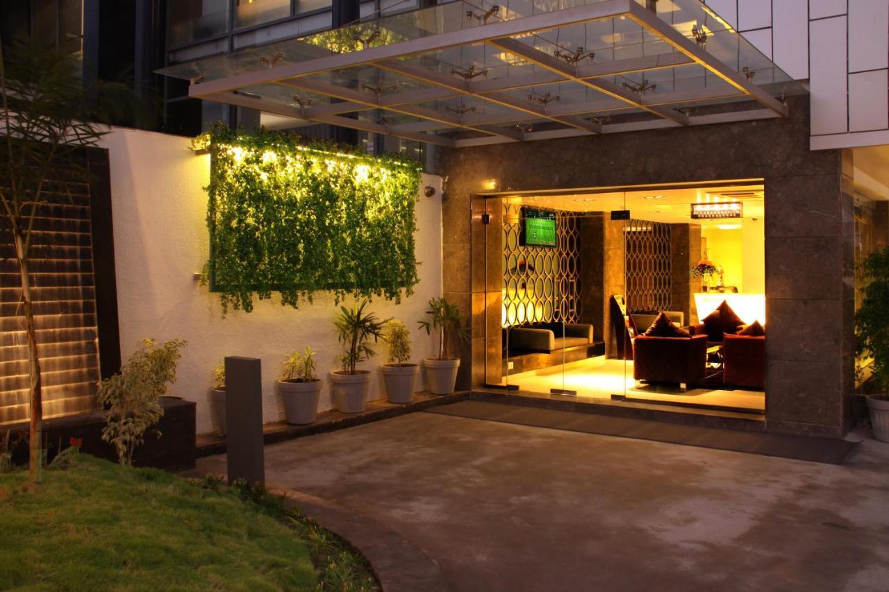 Tulip Inn, Ahmedabad Exterior foto